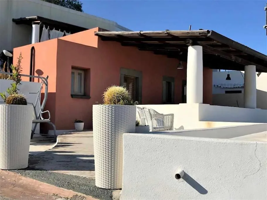 Nyaraló Casa Il Faro - Vista Mare, 100 Mt Dalla Spiaggia Lingua